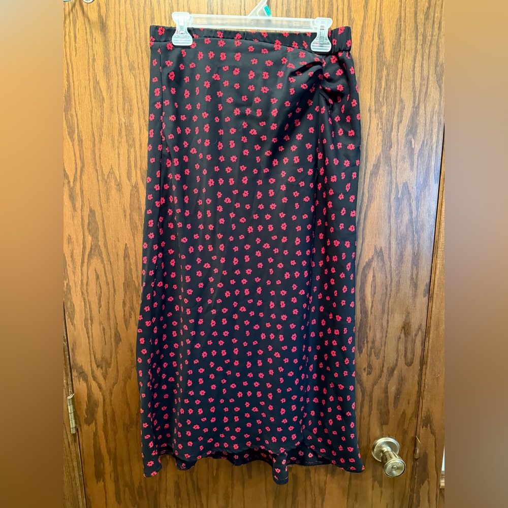 Black and Red Floral Women's Skirt
